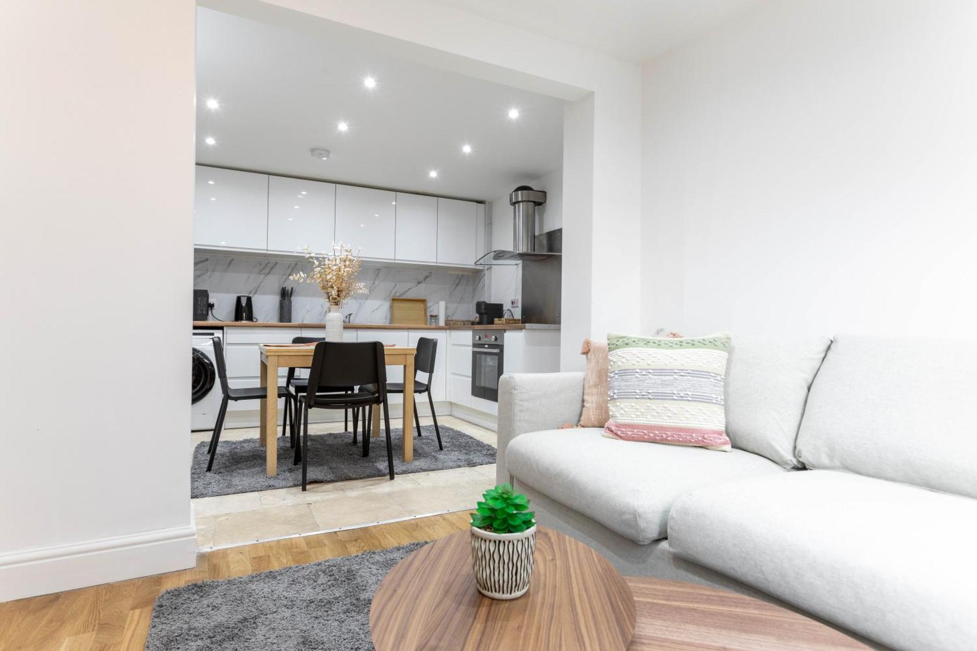 3 Bedroom House In Notting Hill Лондон Екстериор снимка