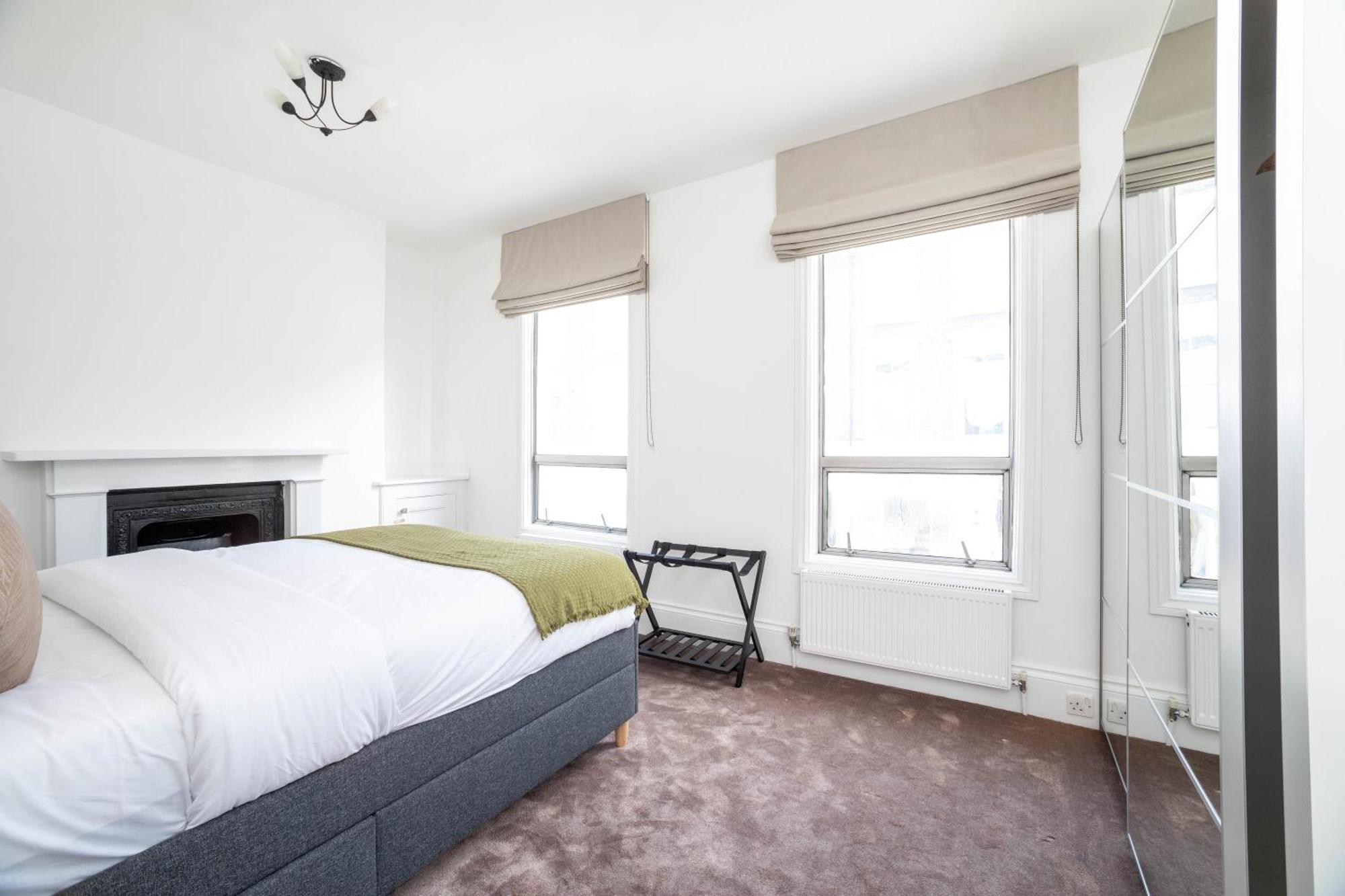 3 Bedroom House In Notting Hill Лондон Екстериор снимка